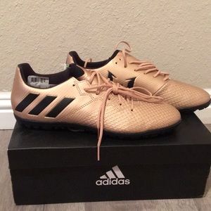 Adidas Men Bronze Messi Turf Cleats ⚽️